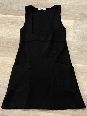 Zara Black Square-Neck Mini Jumper Dress with Front Pockets Small